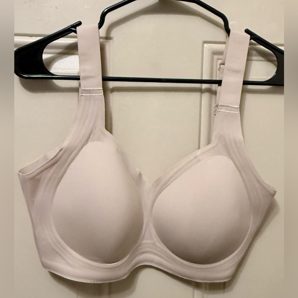 Posefree Wireless Bra in Beige Size XL